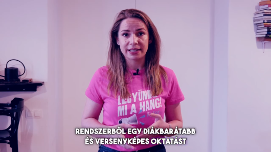 Szilágyi Dóra Emese: Az elmúlt hetekben többszáz fiatallal találkoztam Erdély-szerte Szilágyi Dóra Emese: Az elmúlt hetekben többszáz fiatallal találkoztam Erdély-szerte